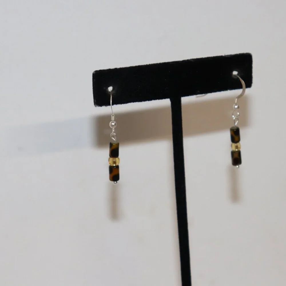 Beautiful NWOT Silver, animal print and yellow dangle earrings 1.5